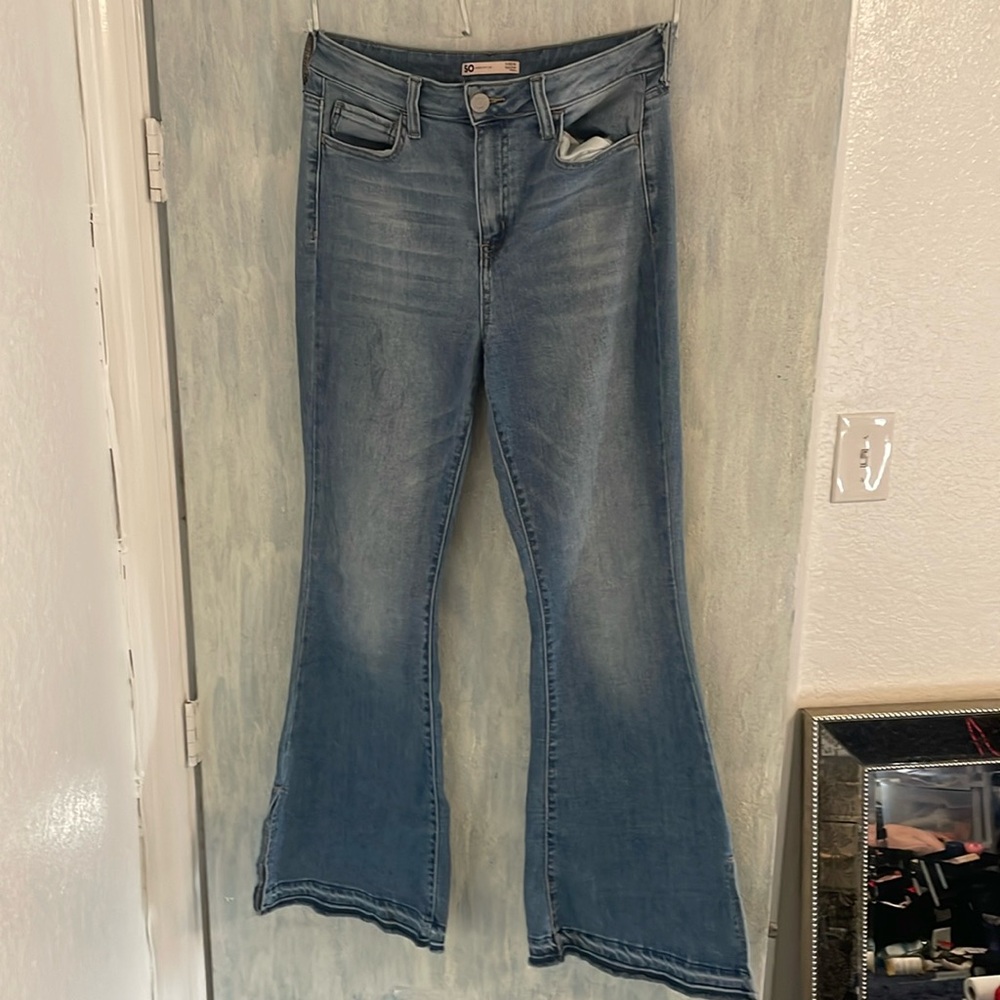 Size 11/30 high rise flare jeans